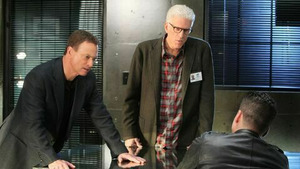 Vignette du programme télé Les experts (In Vino Veritas) S13 (13/22)