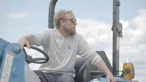 Vignette du programme télé L'Incroyable ferme des Pols (Revenons à nos moutons) S1 (4/14)