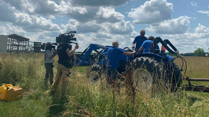 Vignette du programme télé L'Incroyable ferme des Pols (La saison des foins) S1 (3/14)