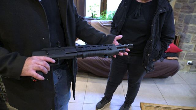 Vignette du programme télé Guerre des voisins : ma vie est un enfer - Saison 1