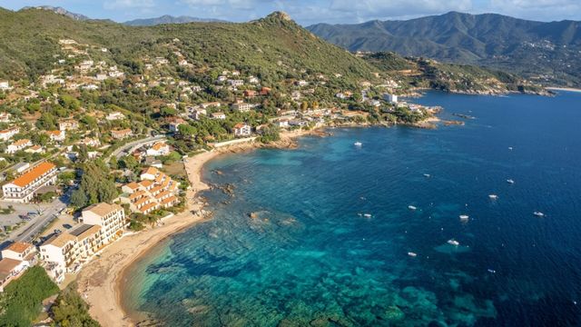 Vignette du programme télé Un jour ailleurs