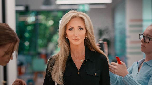 Vignette du programme télé Naked - Saison 1