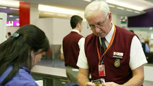 Vignette du programme télé Douanes sous haute surveillance (Des mariés bien chargés) S14 (n°16)
