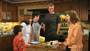 Vignette du programme télé The Middle (L'anniversaire bissextile) S3 (18/24)