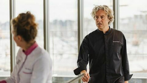 Vignette du programme télé Ici tout commence S6 (n°1309)