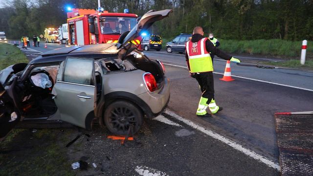 Vignette du programme télé 100 jours avec les dépanneurs de l'autoroute - Saison 1