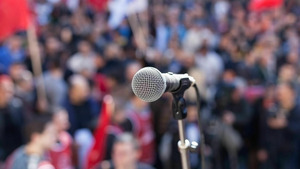 Vignette du programme télé Dimanche en politique