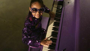 Vignette du programme télé Organisation super insolite (Un cas de chansonite aiguë) S1 (7/40)