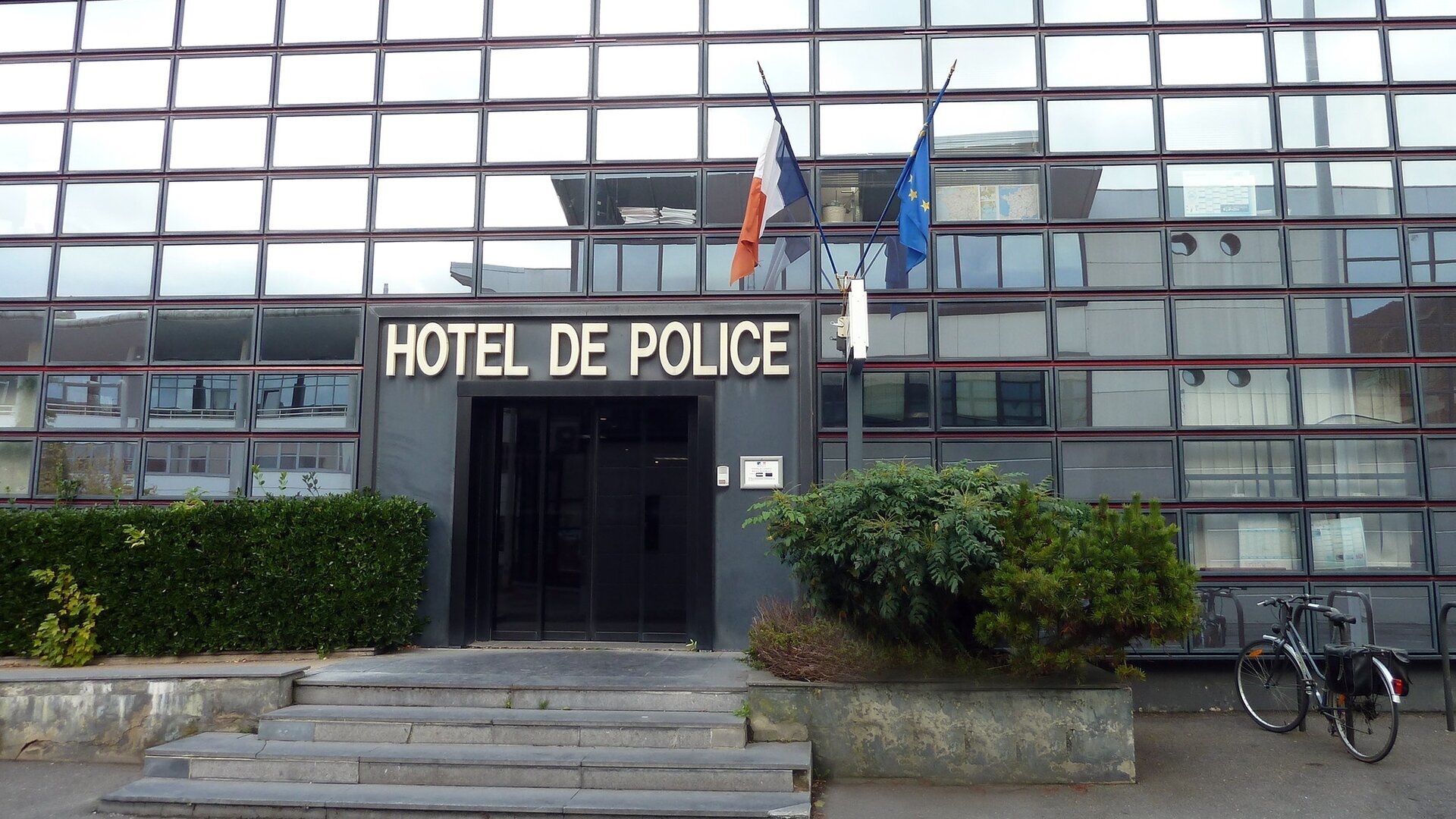 Vignette du programme télé Flics : leur vie en direct