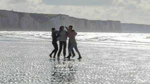 Vignette du programme télé Désenchantées S1 (4/4)