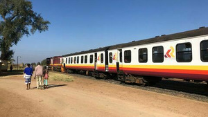 Vignette du programme télé Des trains pas comme les autres (Kenya, destinations secrètes) S11 (6/8)