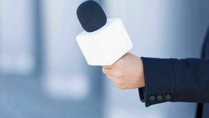 Vignette du programme télé Plateau lancement "Ecrire la vie : Annie Ernaux racontée par des lycéennes et des lycéens"