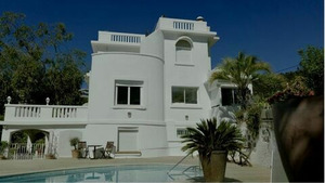 Vignette du programme télé Une maison, un artiste (Annie Cordy, la maison blanche de Nini la chance) S11 (n°1)