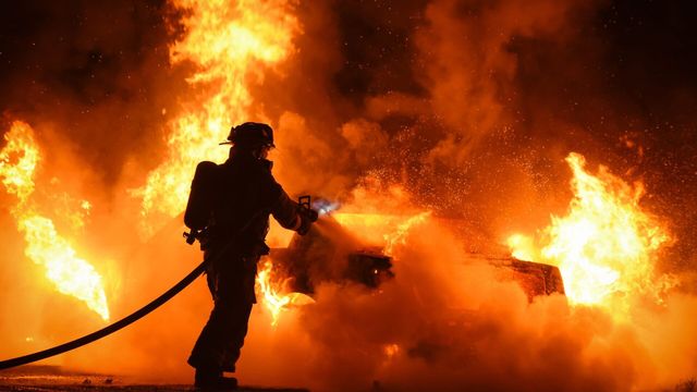 Vignette du programme télé 100 jours avec les pompiers du Gard