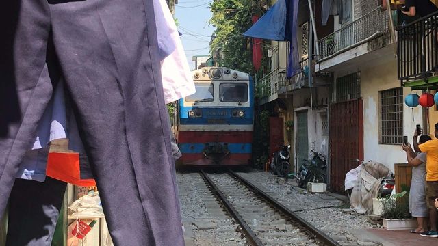 Vignette du programme télé Un billet de train pour... - Saison 16