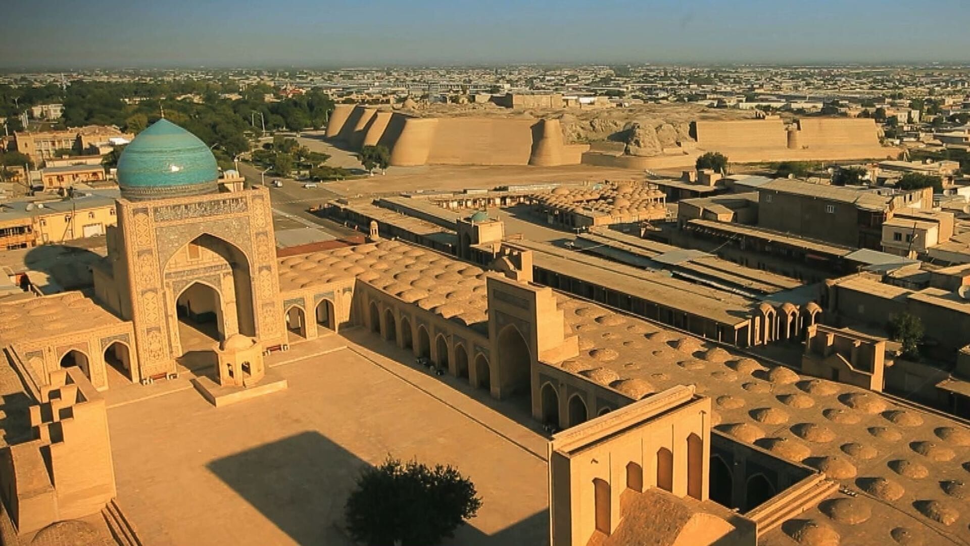 Vignette du programme télé La route de la soie et autres merveilles