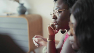 Vignette du programme télé Nos oeufs au congélo, le temps de la réflexion ?