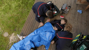 Vignette du programme télé A l'école des pompiers (Secourir, c'est vital) S1 (n°13)