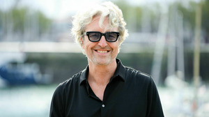 Vignette du programme télé Ici tout commence S6 (n°1329)