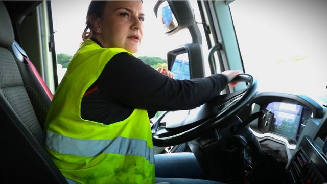 Vignette du programme télé Les routiers : profession chauffeur poids lourd - Saison 2