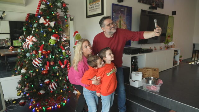 Vignette du programme télé Noël, la passion des Français : chanson, téléfilm et pâtisserie