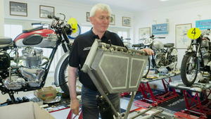 Vignette du programme télé Aux origines de la moto (Triumph) S1 (1/4)