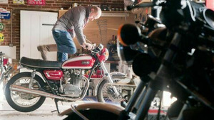 Vignette du programme télé Aux origines de la moto (Yamaha) S1 (3/4)