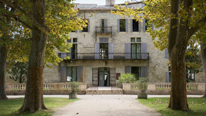 Vignette du programme télé Ici tout commence S6 (n°1349)