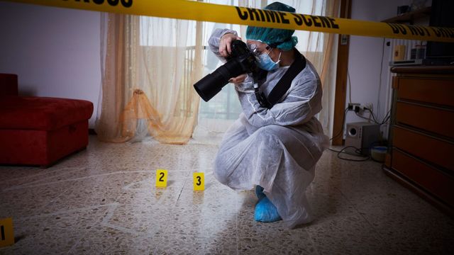 Vignette du programme télé Enquête chrono - Saison 1