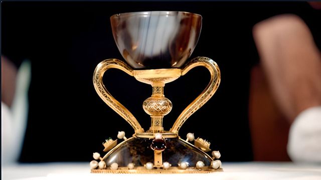 Vignette du programme télé Les théories du Saint-Graal