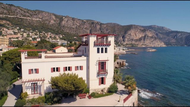 Vignette du programme télé Les carnets de Julie