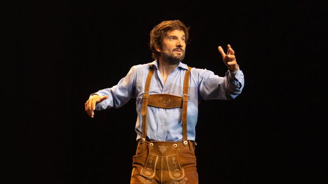 Vignette du programme télé Gaspard Proust : Dernier Spectacle