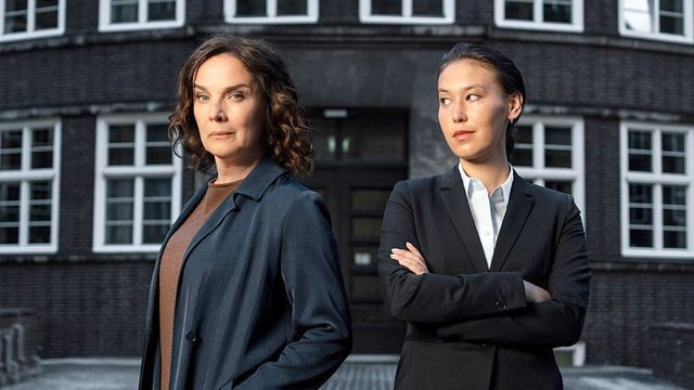 Vignette du programme télé Maître Conti : Une femme, deux visages