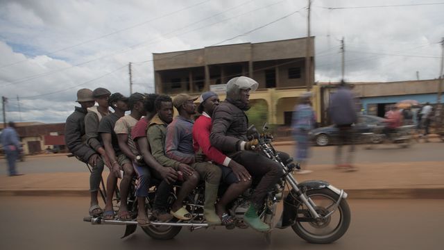 Vignette du programme télé L'Afrique vue du ciel - Saison 1