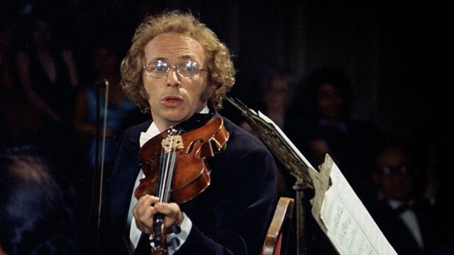 Vignette du programme télé Le grand blond avec une chaussure noire