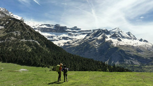 Vignette du programme télé Les 100 lieux qu'il faut voir (Pyrénées, le sentier des contrebandiers) S13 (n°2)