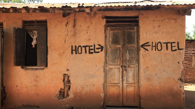 Vignette du programme télé Joyca teste des lieux 1 étoile