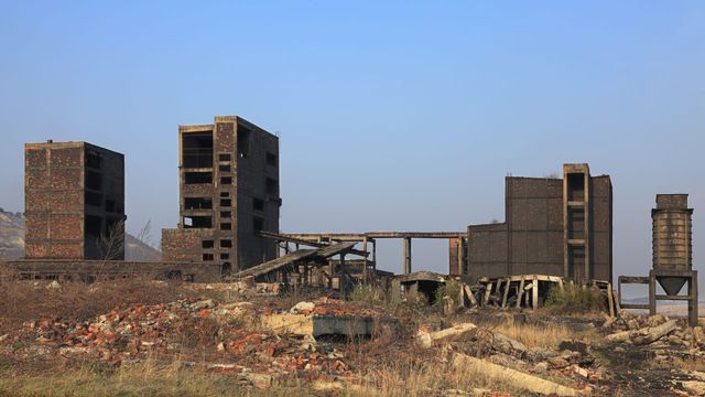 Vignette du programme télé Urbex en Roumanie, sauver les vestiges