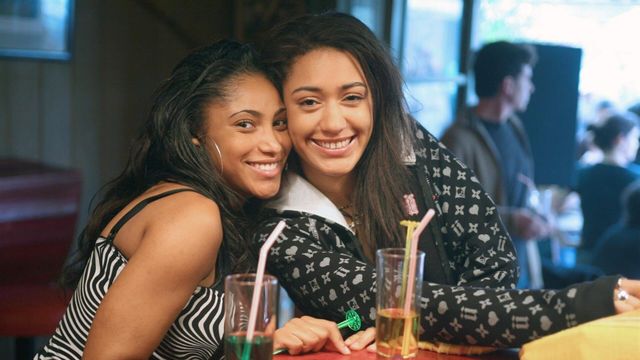 Vignette du programme télé Foudre - Saison 1