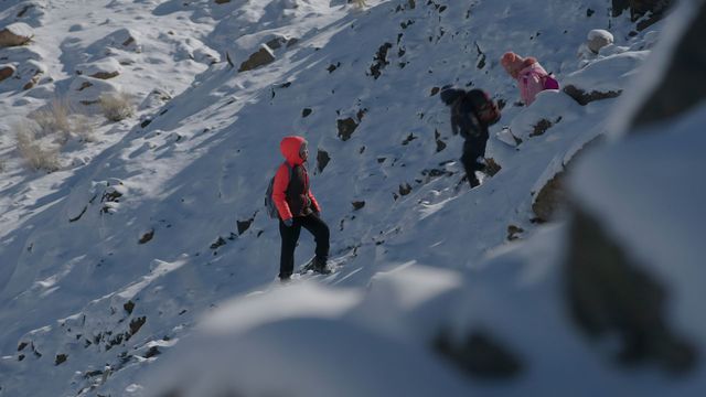 Vignette du programme télé Chemins d'école, chemins de tous les dangers - Saison 4