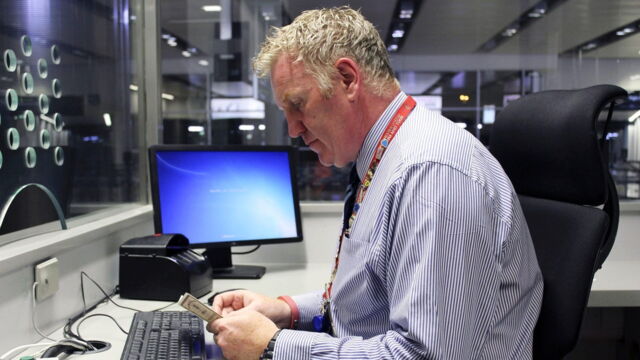 Vignette du programme télé Douanes sous haute surveillance