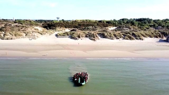 Vignette du programme télé Calais-Douvres, l'exil sans fin