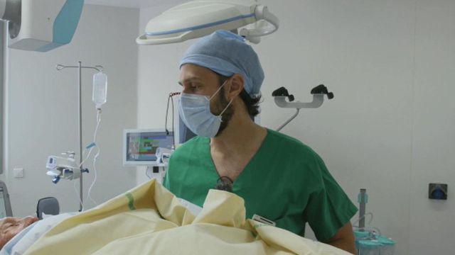Vignette du programme télé 100 jours avec les secours - Saison 1