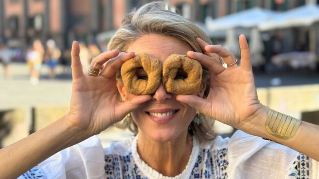 Vignette du programme télé Les voyages de Julie