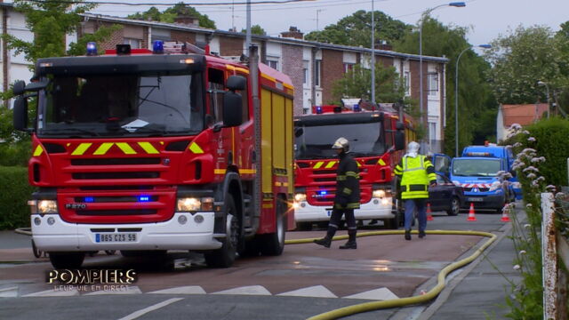 Vignette du programme télé Pompiers : leur vie en direct