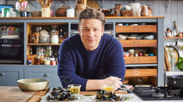 Vignette du programme télé Cuisinez en 5 ingrédients avec Jamie Oliver