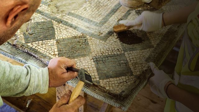 Vignette du programme télé Rome, sous les pavés, l'histoire