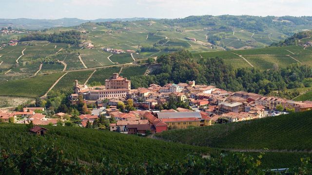 Vignette du programme télé L'Italie entre ciel et mer - Saison 3