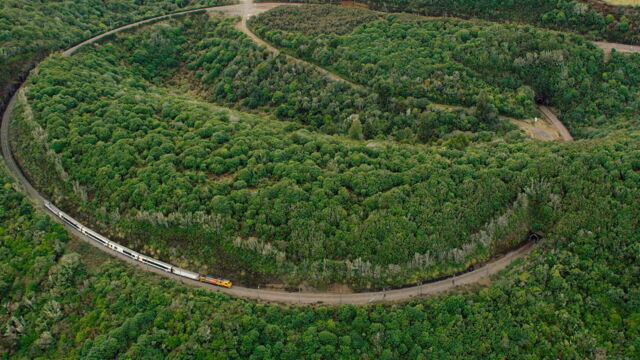 Vignette du programme télé Un billet de train pour...