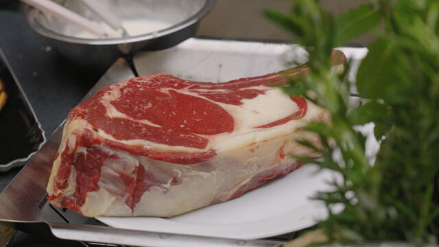 Vignette du programme télé Le boeuf voit rouge